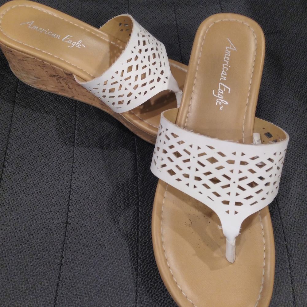 American eagle sandal size 8
